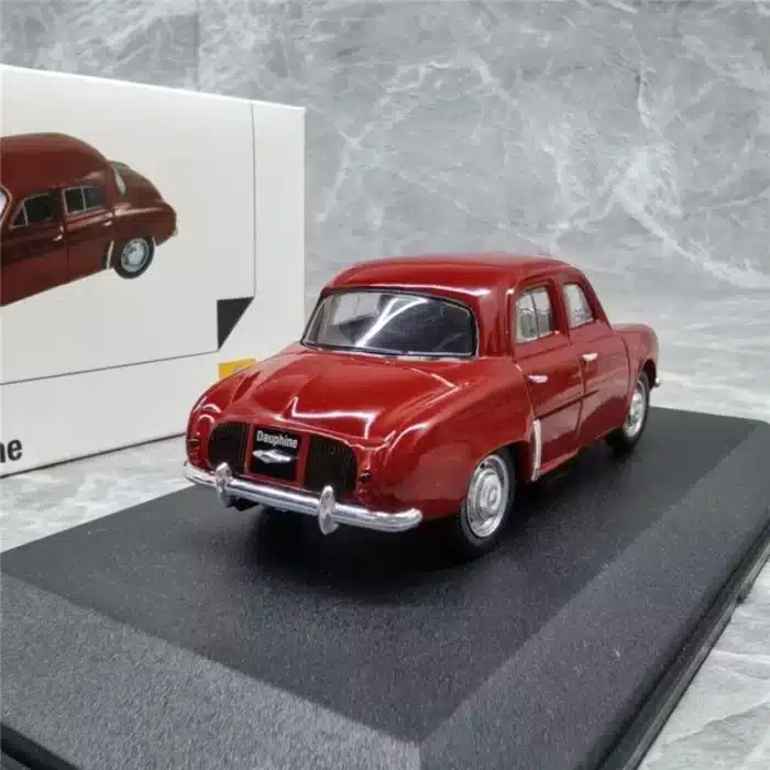 Renault Dauphine miniature 4