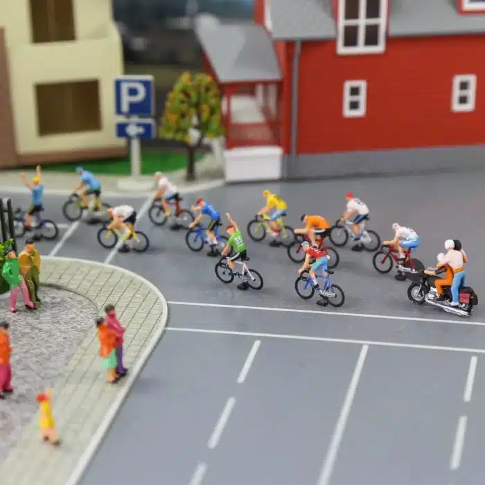 figurines cyclistes miniatures 12