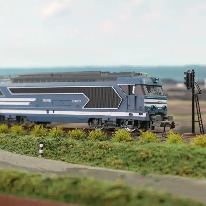 locomotive miniature ho 10