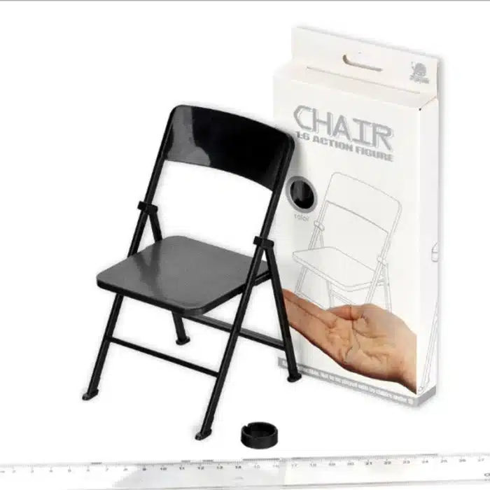 Chaise miniature noire 1/6 1