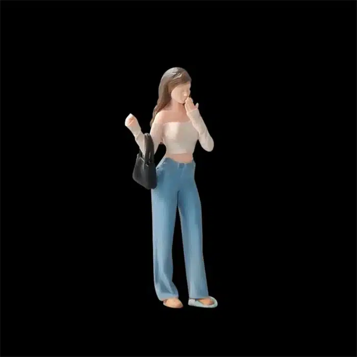 Figurine de femme 1/64 5