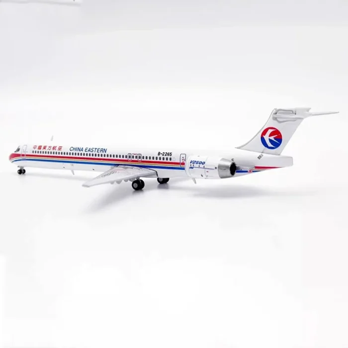 Avion miniature China Eastern Airlines 1/400 5