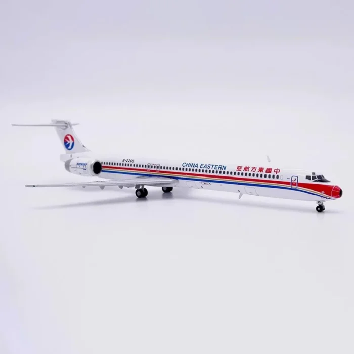 Avion miniature China Eastern Airlines 1/400 3