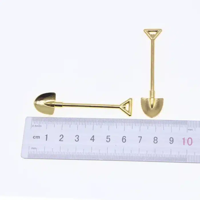 Pelles miniatures 1/12 23