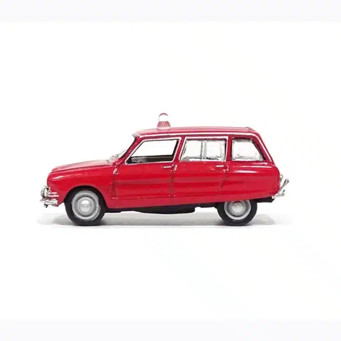 Miniature Citroen Ami 1968 1/87 3