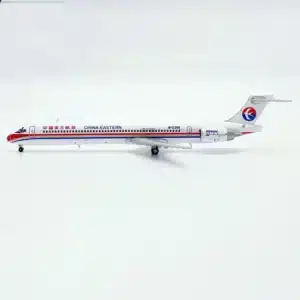 Avion miniature China Eastern Airlines 1/400 1