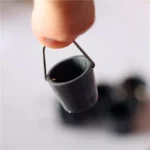 Balai et seau miniature 1/12 6