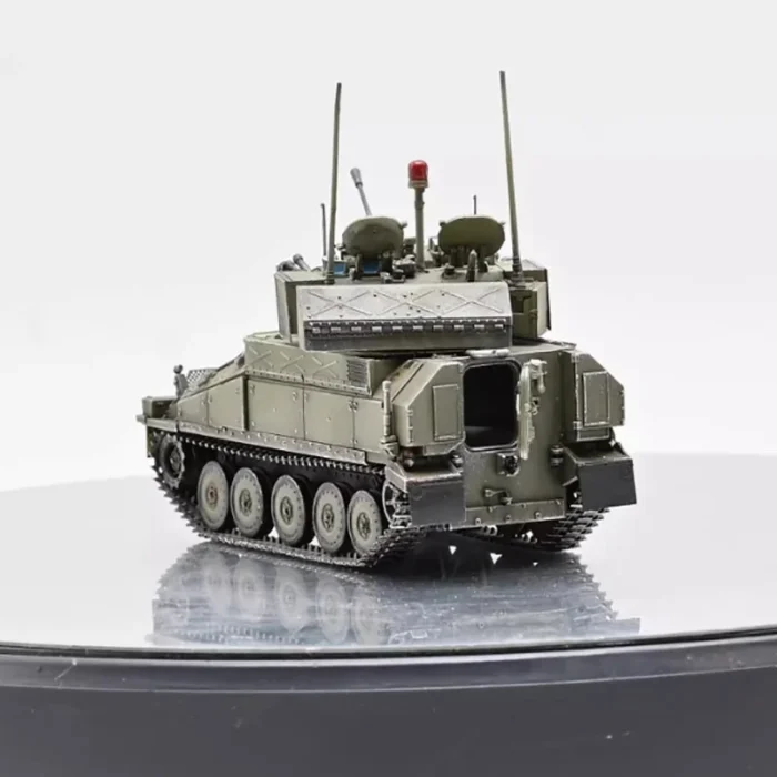 Maquette de blindé britannique Warrior IFV 1/72 4