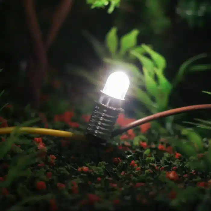 ampoules e5 12v avec supports en cuivre et fils 3