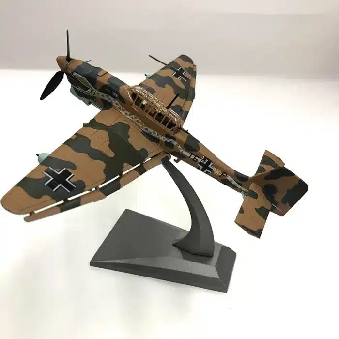 maquette 1/72 junkers ju 87 stuka​ 6