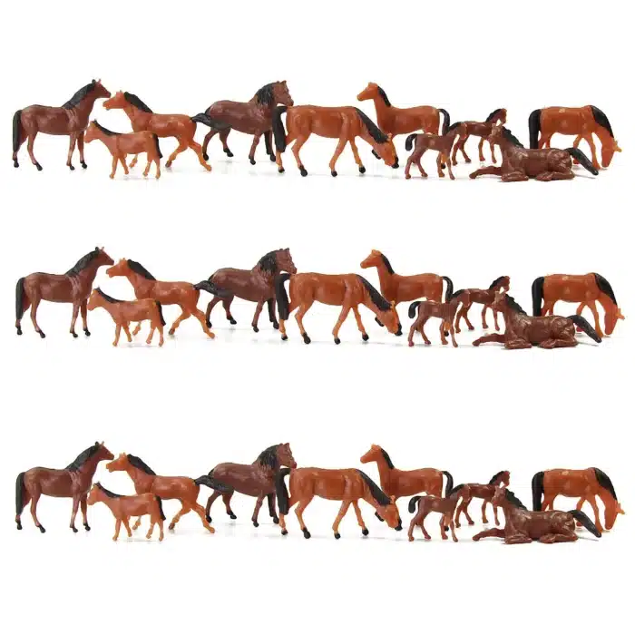 Figurines chevaux​ marrons HO 1