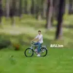 Figurine 1/87 femme cycliste 3