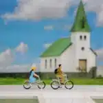 Figurine 1/87 femme cycliste 4