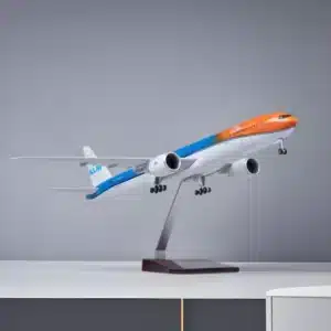 Avion miniature KLM 1/160 (avec ou sans LED)
