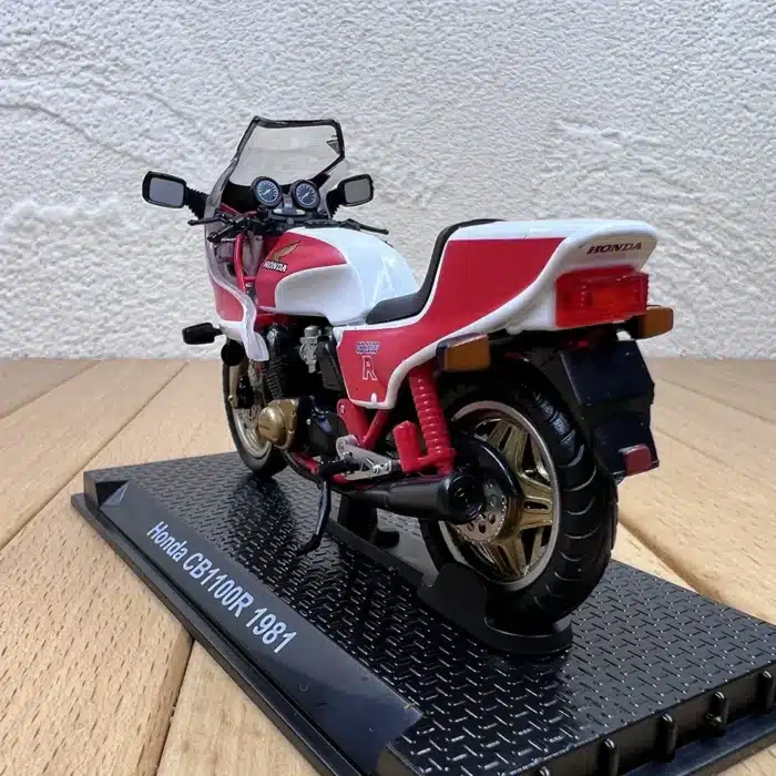 Honda Cb1100r 1981 miniature 3