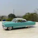 Maquette de voiture de sport ancienne classique 5