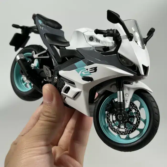 Maquette moto Yamaha bleu 1/12 2
