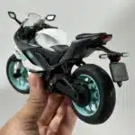 Maquette moto Yamaha bleu 1/12 4