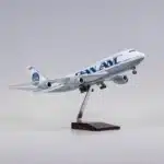 Maquette d'avion PAN AM B747 5
