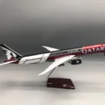 Avion miniature Qatar B77 1/47 1