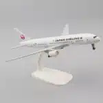 Avion miniature Japan Airlines 5