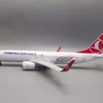 Avion miniature Turkish Airlines B737-800 4