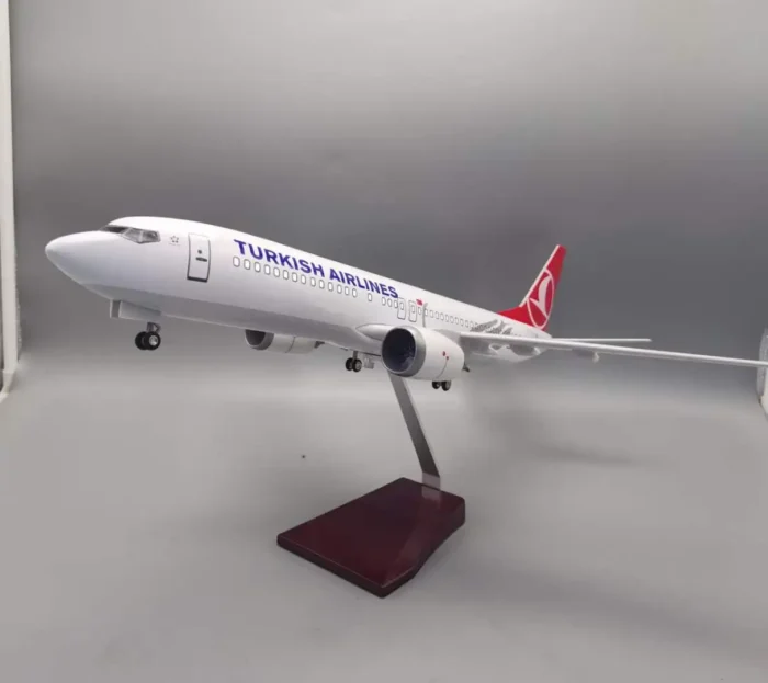 Avion miniature Turkish Airlines B737-800 3