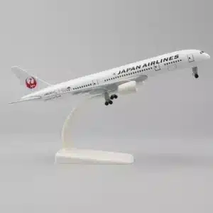 Avion miniature Japan Airlines 1