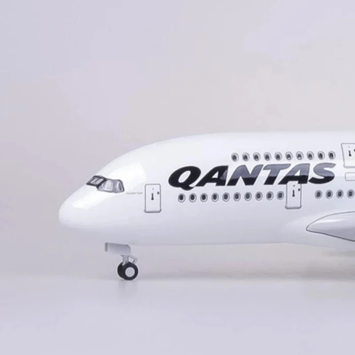 Avion miniature Qantas A380 2