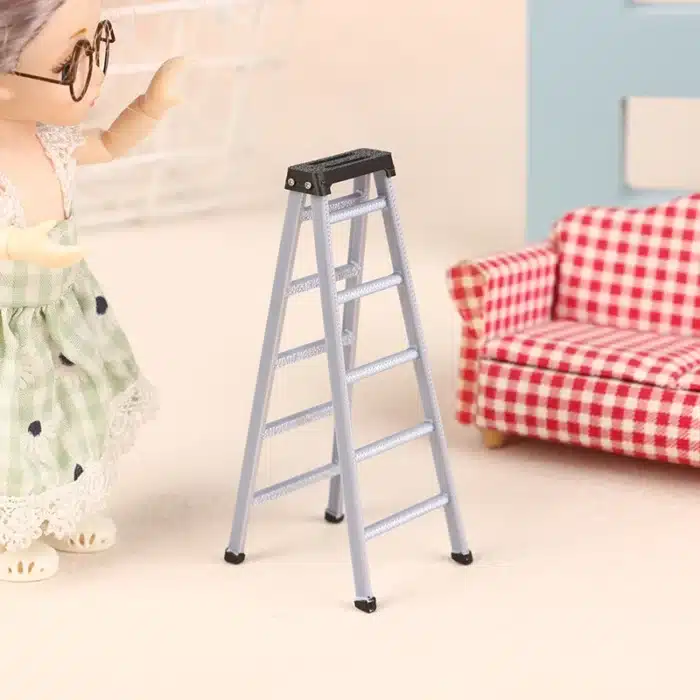 Echelle miniature 1:12