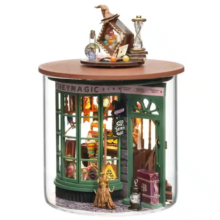 Maquette Miniature en Bois sous Bocal - Boutique magique